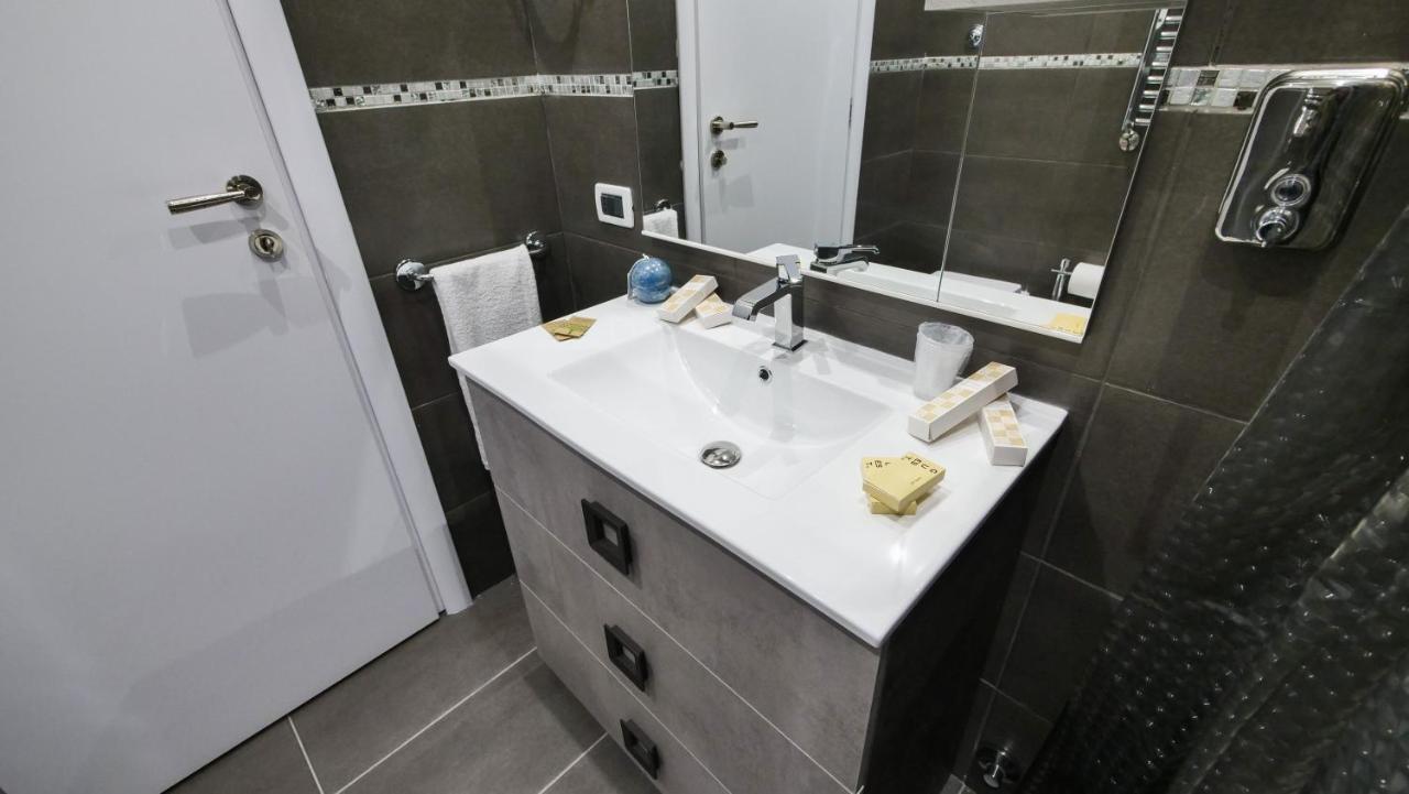 רומא Home Suites Giolitti מראה חיצוני תמונה
